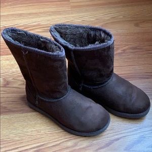 Girls brown suede boots